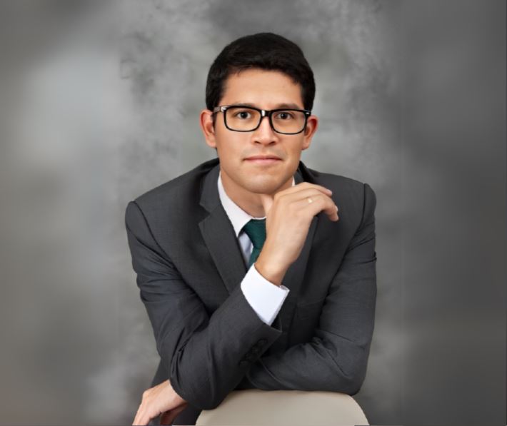 Dr. Walter La Plata Sánchez